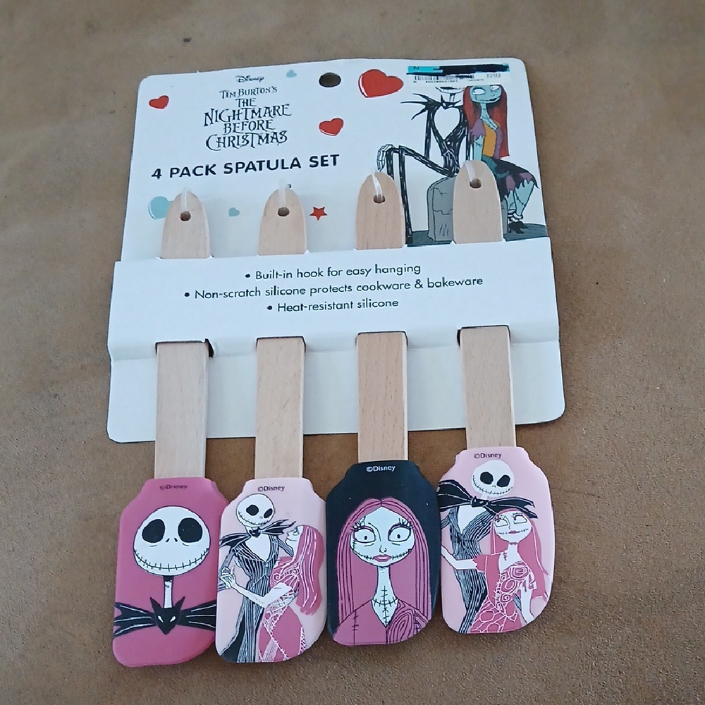 🚨5/$20🚨Disney The Nightmare Before Christmas Spatula Set